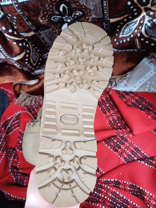 Bocanci militari Altama