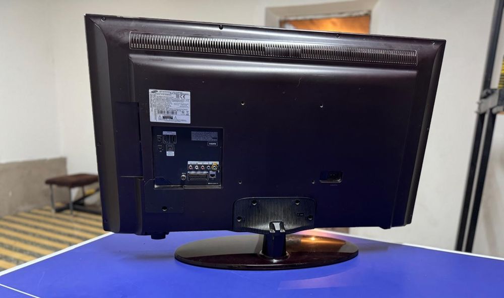 Телевизор на запчасти