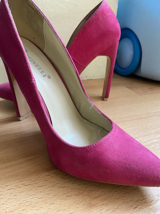 Vand pantofi stiletto fucsia  roz botinelli 37