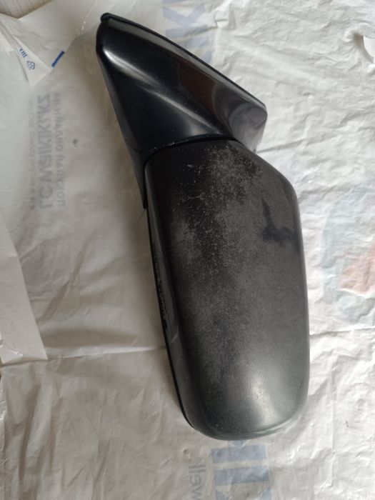 Боковое левое зеркало Mazda 323