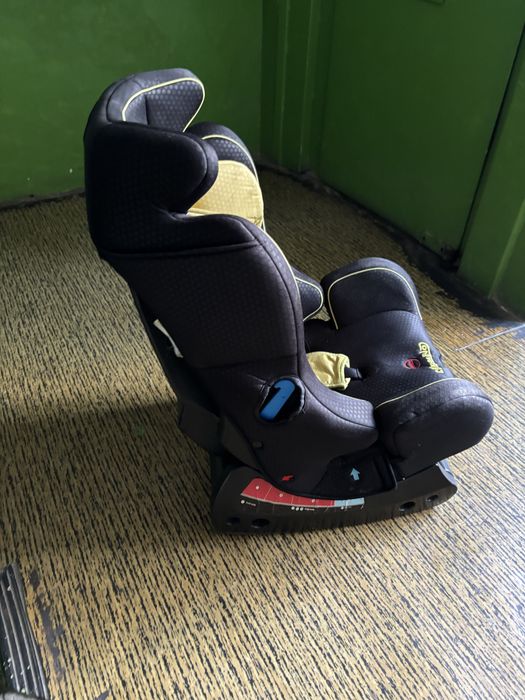 Детско столче за кола Chipolino