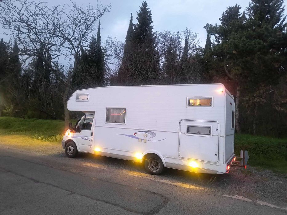 Кемпер Ford Transit Challenger