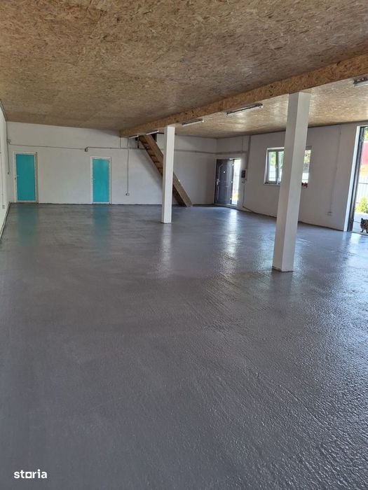 Hală 200 mp cu teren Curtesti
