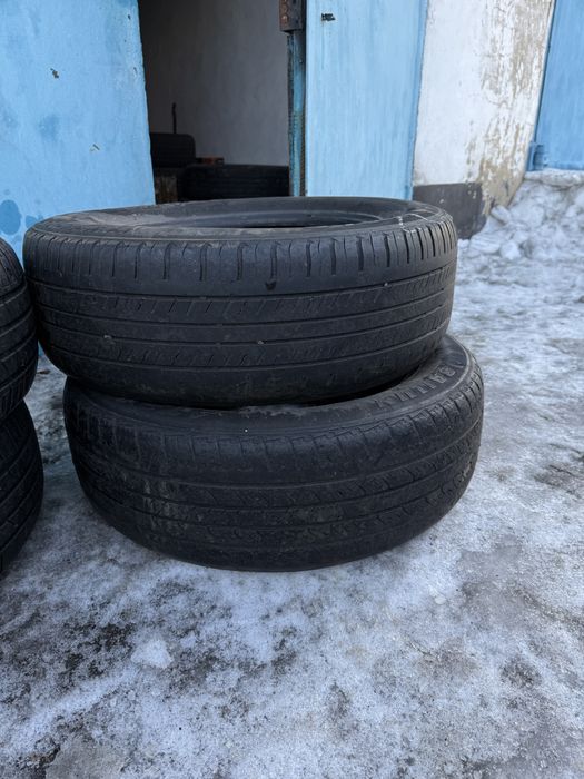 Продаю шины 215/60 R16
