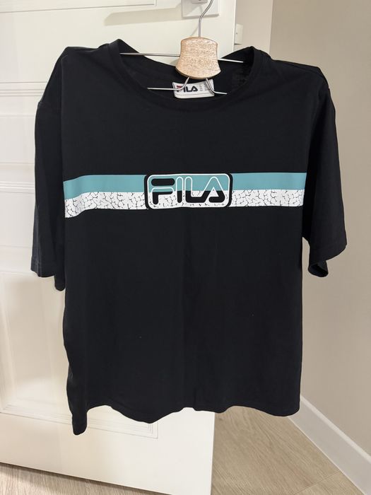 Футболка черная Fila