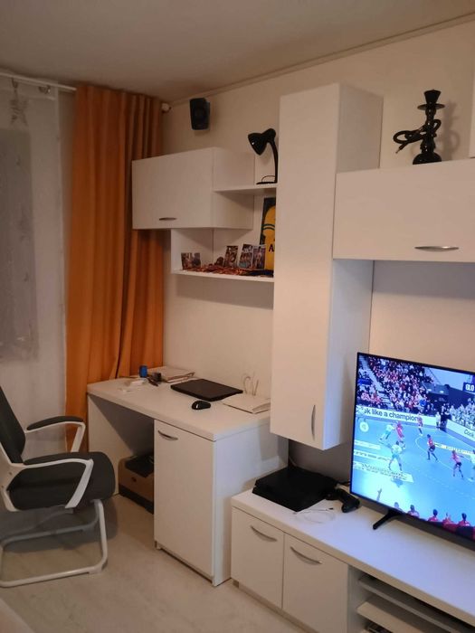 3 camere decomandat cf 2A - Al.Iezerului -  pret negociabil