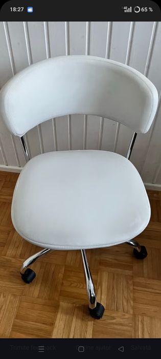 Scaun   birou de culoare alb