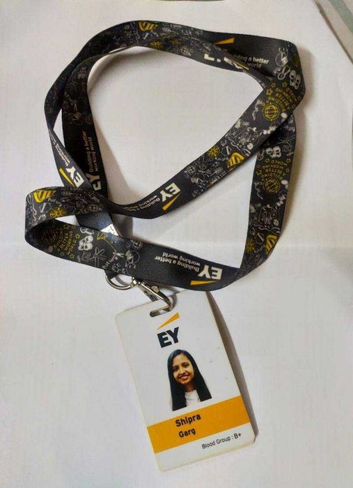 Бейджики с лентой на заказ