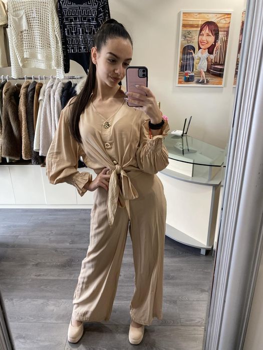 Нежен и фин сет наличен в размер S/M и M/L