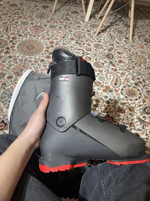 продам лыжи head с ботинками и палками