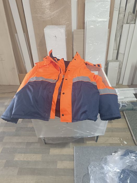 Продам куртку , штаны