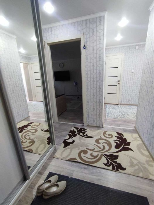Продам 4 комнатную квартиру