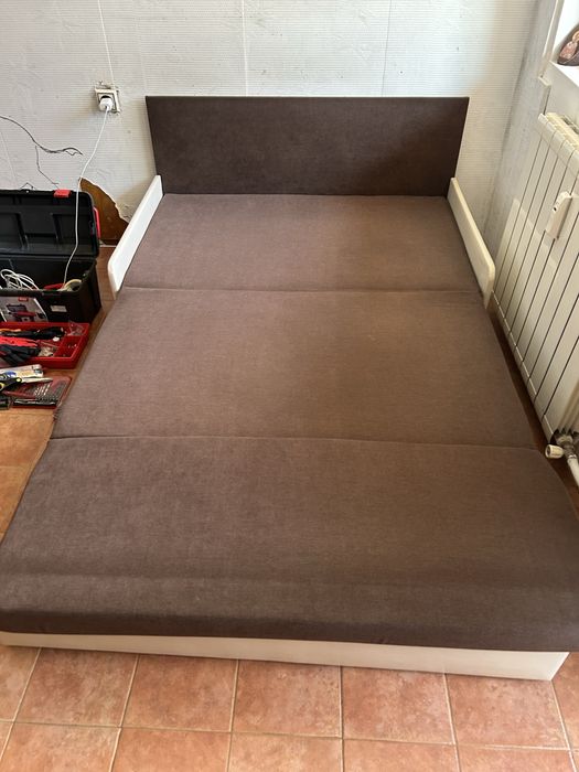 Разтегагелно компактно диванче от Виденов