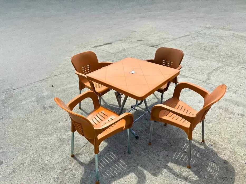 Комплект маса +4 стола 7 цвята син сив бежов зелен оранж червен мод.8