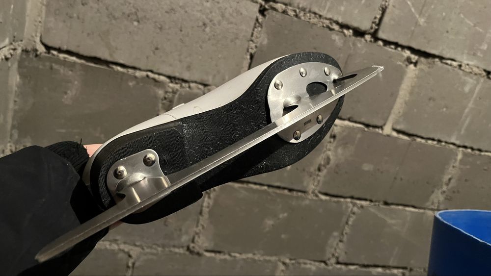 Продам коньки б/у