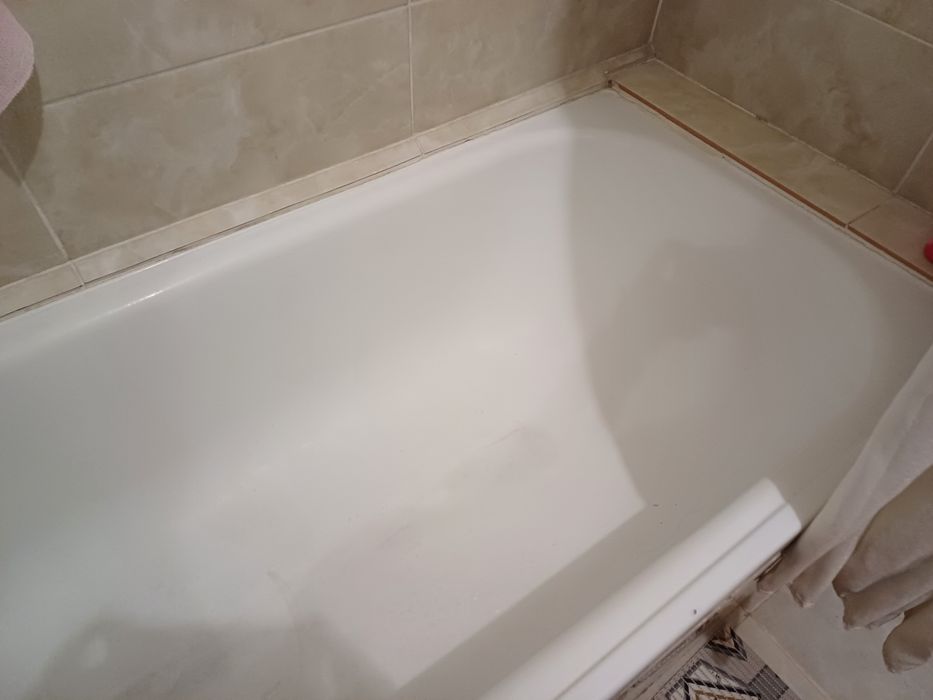 Продам акриловая ванна.