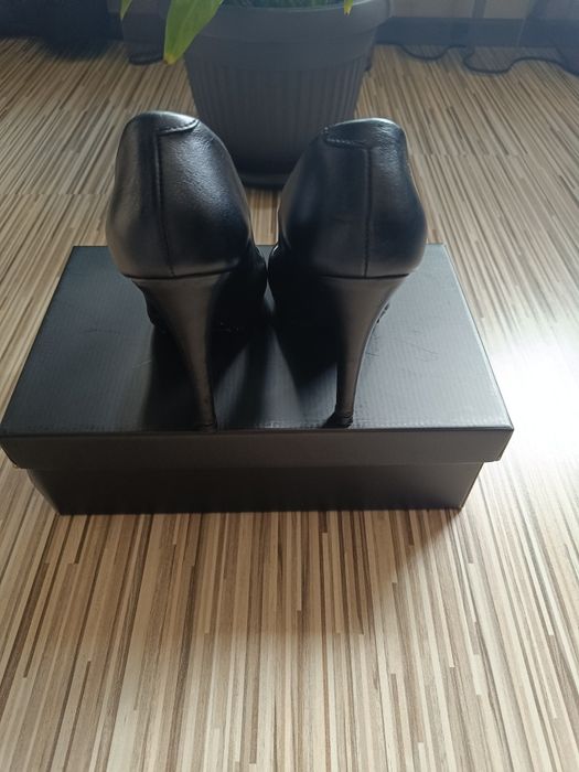 Дамски обувки BIANKI - естествена кожа в черен цвят