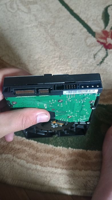 Продам жёсткии диск