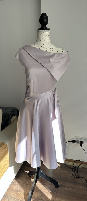 Rochie roz/lila midi eleganta - aspect satinat