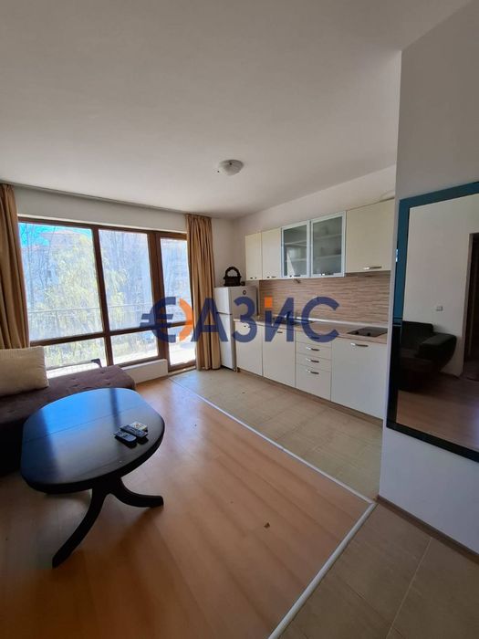 Продава се Двустаен апартамент в к.к. Слънчев бряг - 63 кв.м за 721 €/кв.м - Снимка #9