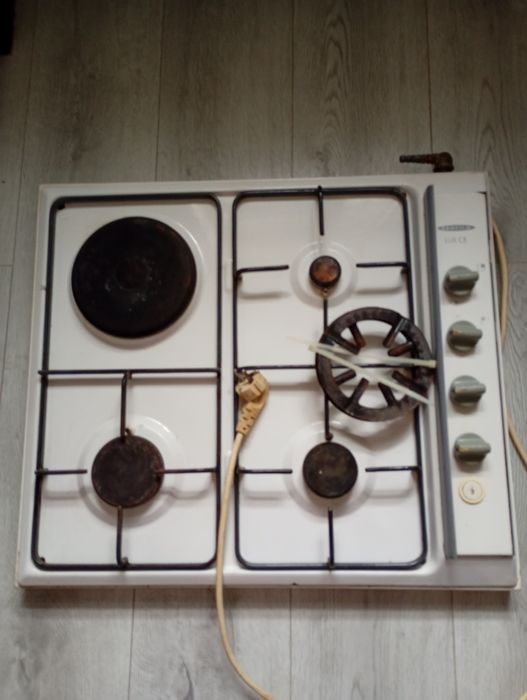 Aragaz cu plita electrica