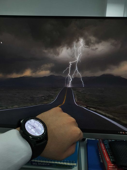 Продаю часы Samsung Gear-3 за 100 000тг