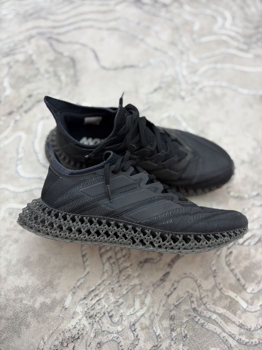 Adidas маратонки