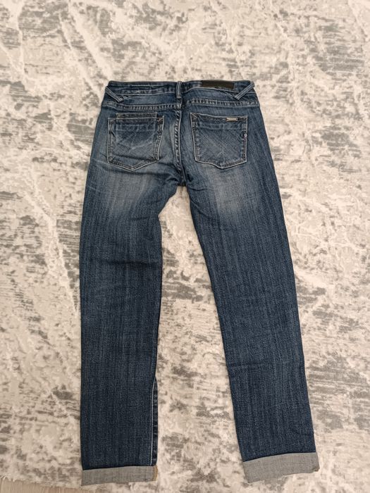 Джинсы женские молодежные