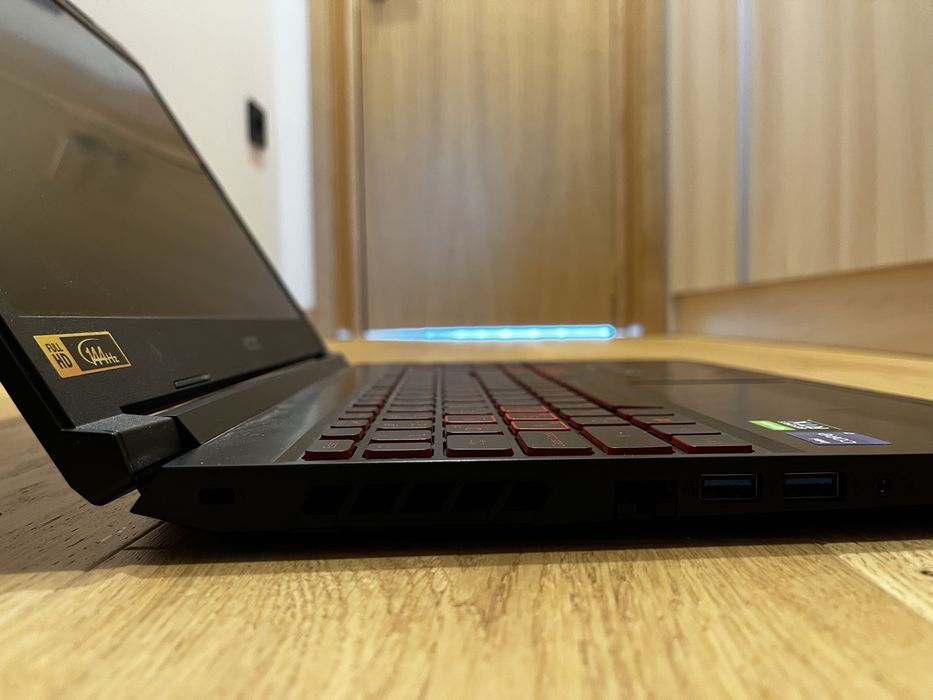 Acer nitro 5 използван лаптоп