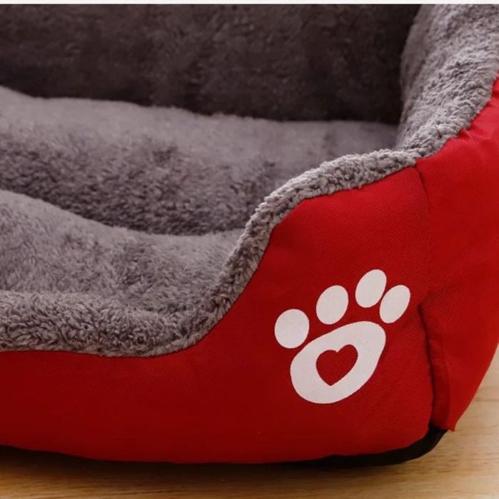 Легло за голямо куче с лапичка ХХЛ червен