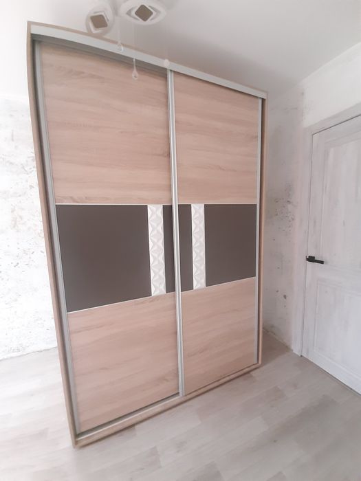 Продам  комплектом Шкаф+камод