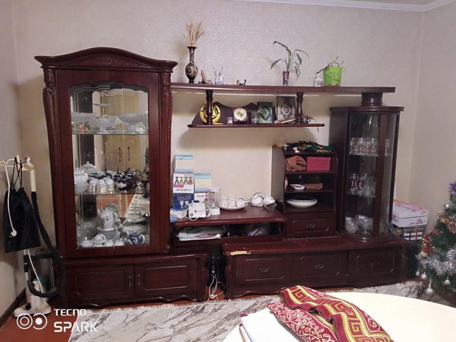 Горка гостиная для зала