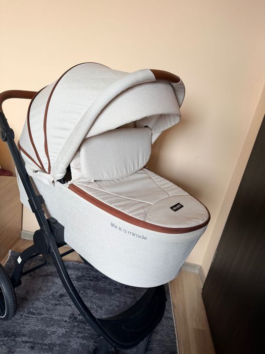Комбинирана бебешка количка 3в1 Chipolino - Престиж