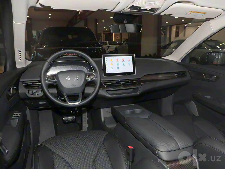 Hongqi E-QM5 500 км