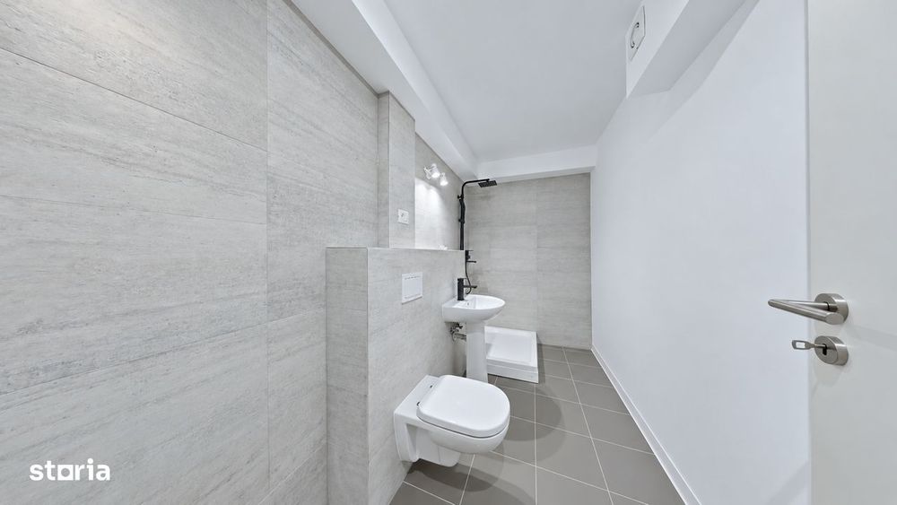 Apartament spatios, potrivit-locuire sau activitati profesionale, Avan