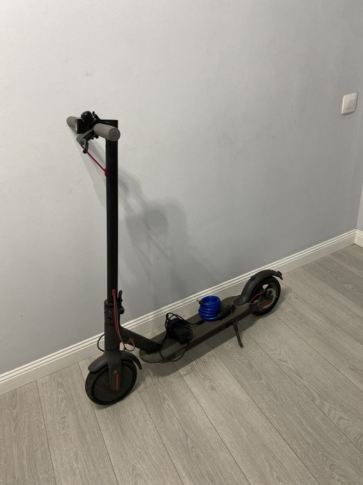 Самокат черный