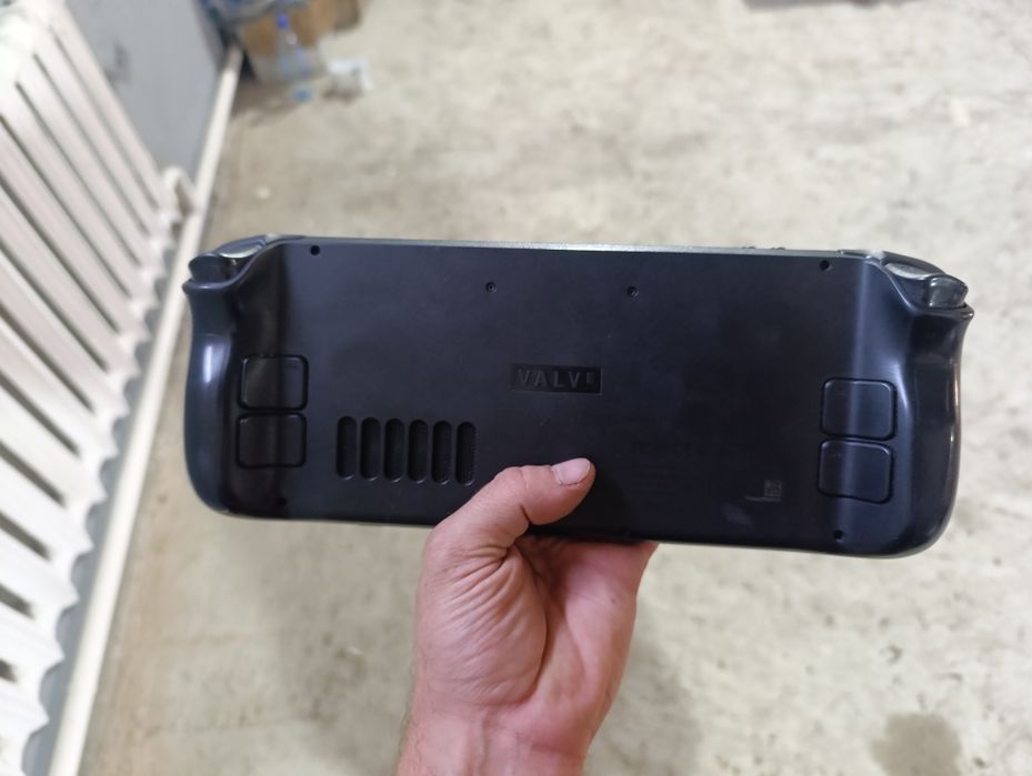 Продам Steam Deck LCD 512GB