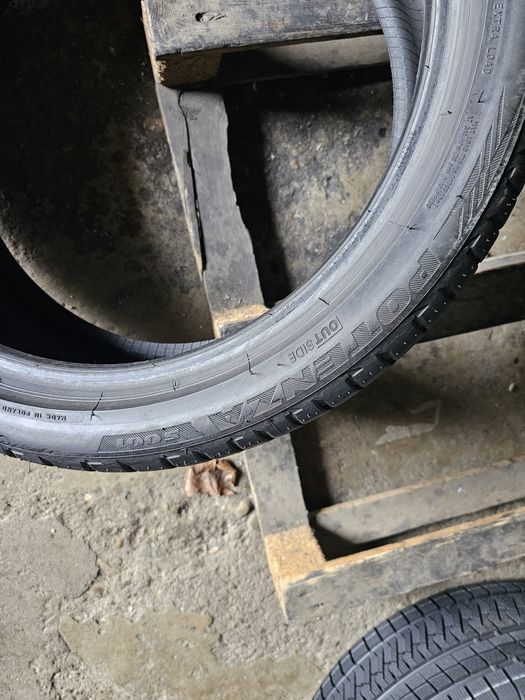 1 anvelopa vara 235 40 19 Bridgestone 7mm 2021