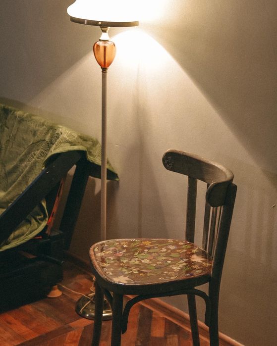 Ретро стул с эпоксидной смолой