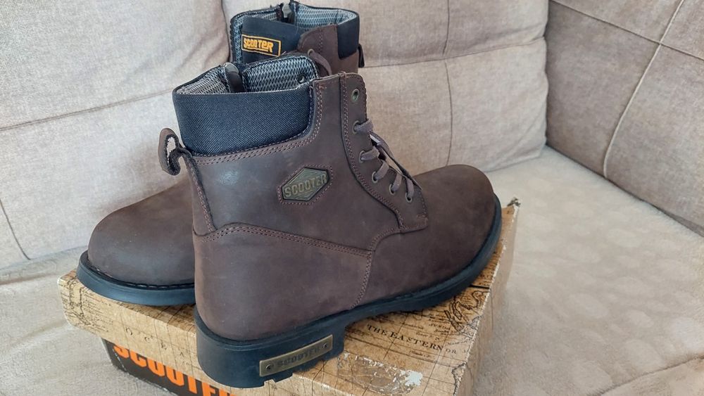 Мъжки боти Scooter