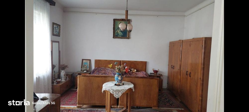 Casă cu pivniță și garaj, în Zona Elisabetin , str Eneas, Timișoara