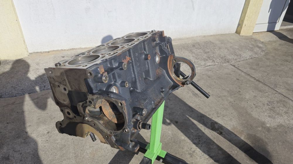 Hundai santafe 2.2 дизел двигател