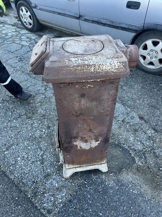 Стара печка на дърва