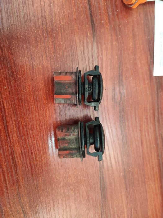 Тапи капачки болтове скоба държачи от Мерцедес