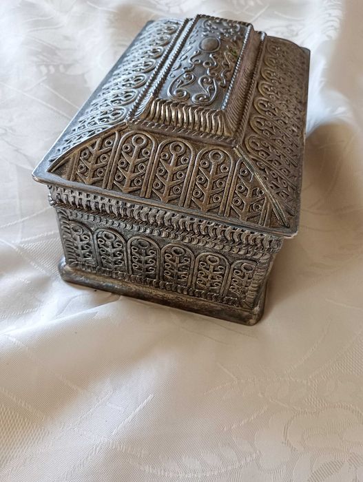 Кутия за бижута
