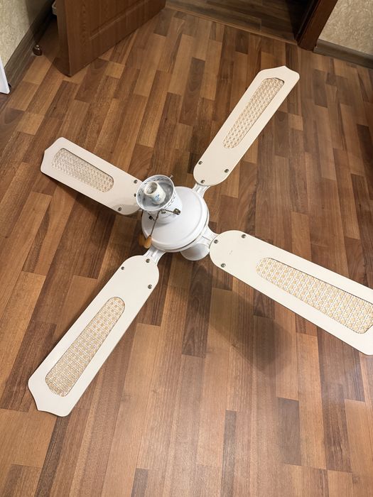 Вентилатор за таван с лампа