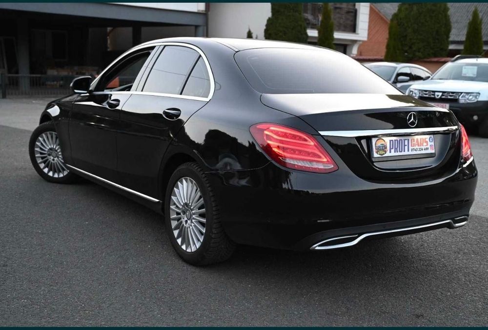 Mercedes-Benz C 200 - Diesel - Automatic - 2016