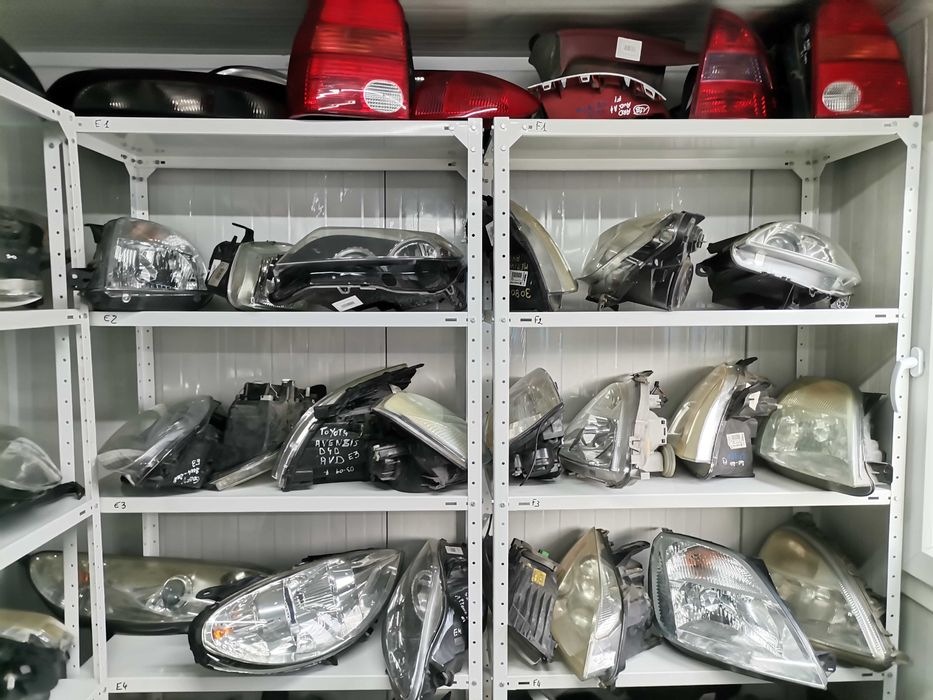 Фар Peugeot, Vw, Mercedes, Ford, Opel, Seat, Vw, Fiat, Nissan, Citroen