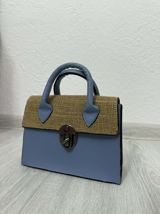 Чантички в отлично състояние по 7€