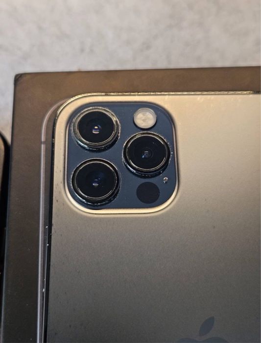 Vând Iphone 12 pro